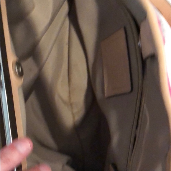 F25487 Coach Sig. Embossed Patent - Picture 5 of 8